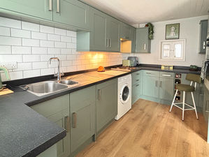 Photo 8- click for photo gallery